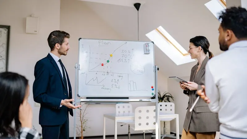 Illustration article : Convaincre son équipe d'adopter un nouvel outil (sans résistance)